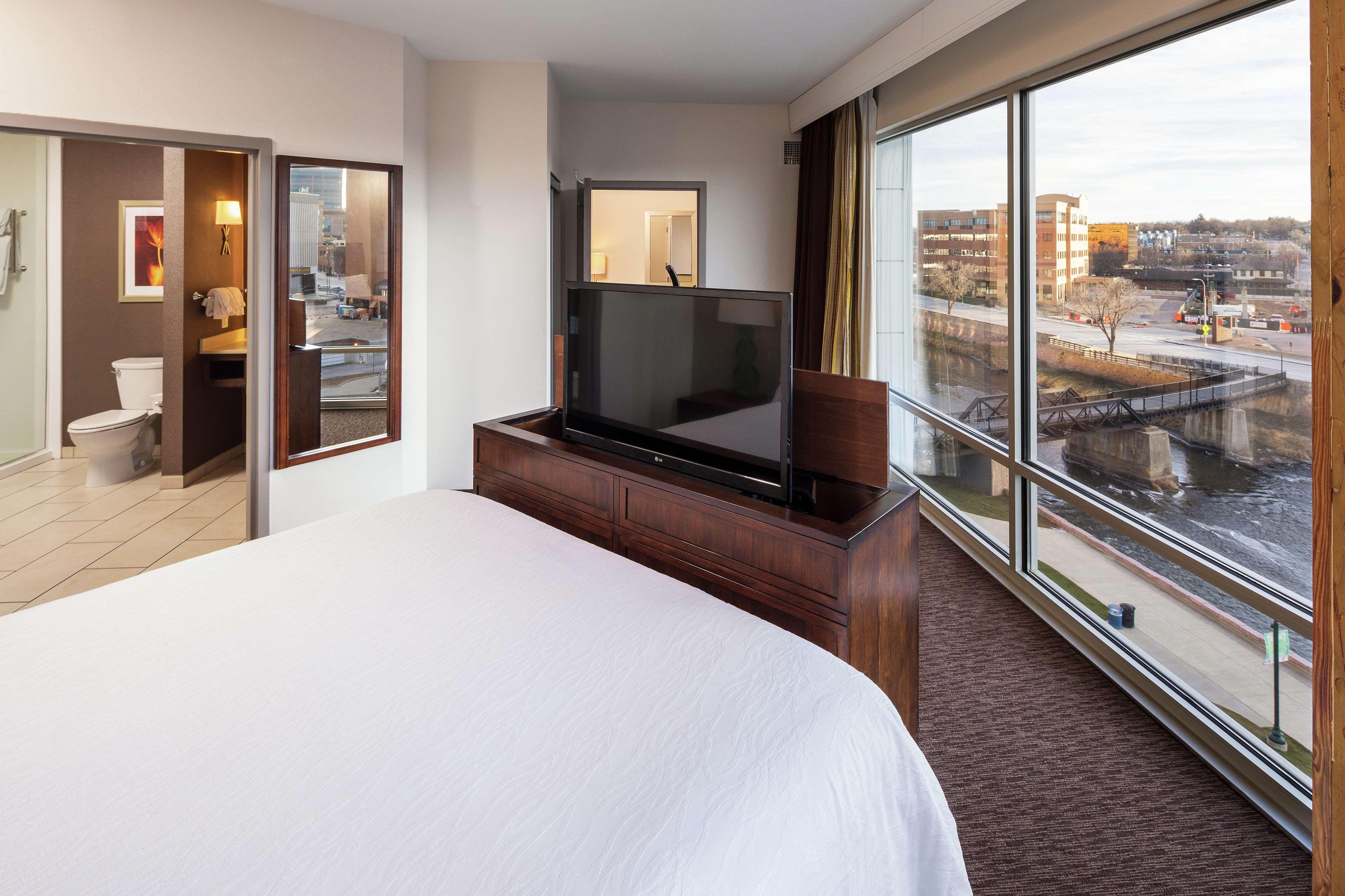 Hilton Garden Inn Sioux Falls Downtown Eksteriør billede