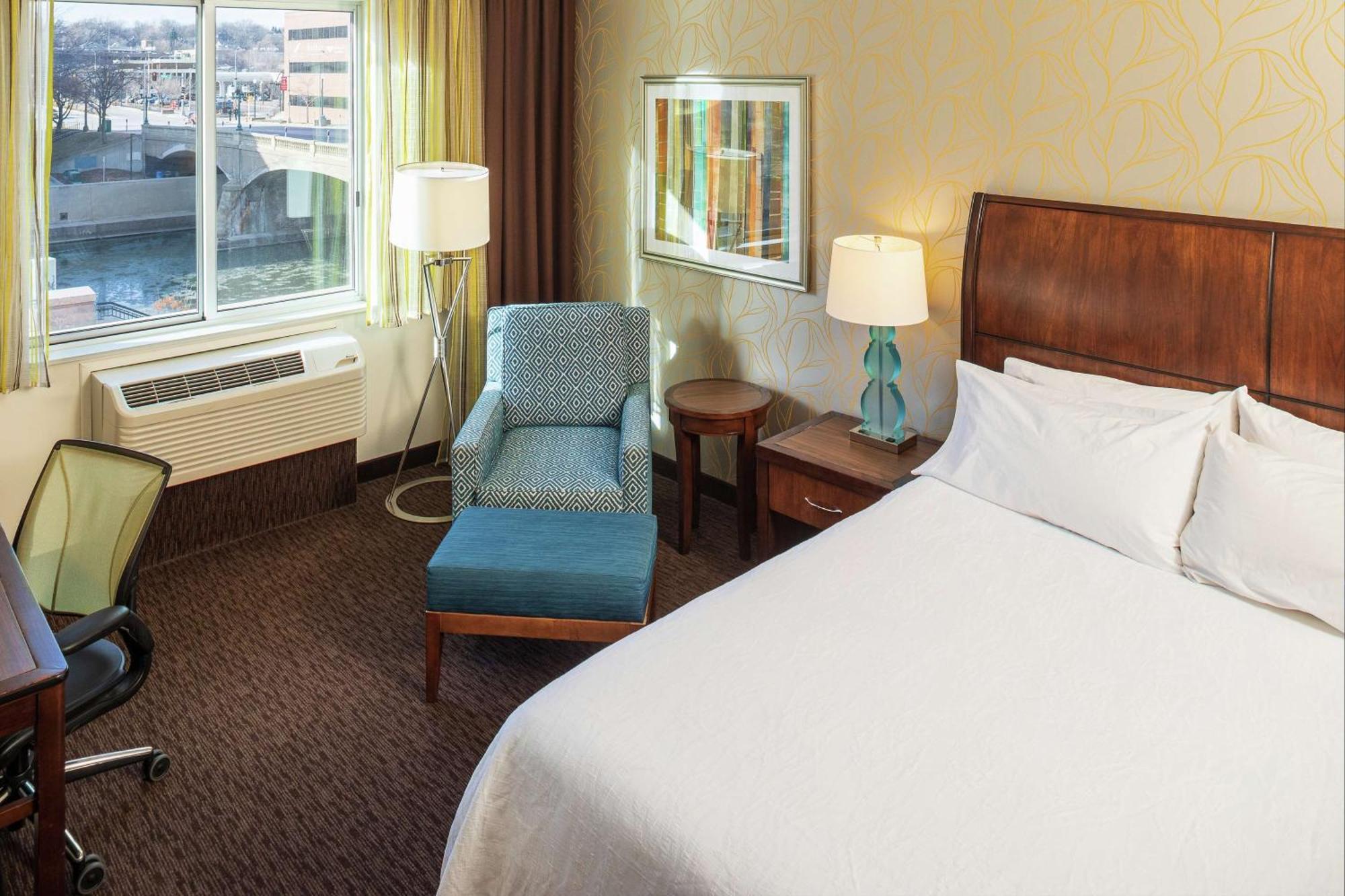Hilton Garden Inn Sioux Falls Downtown Eksteriør billede